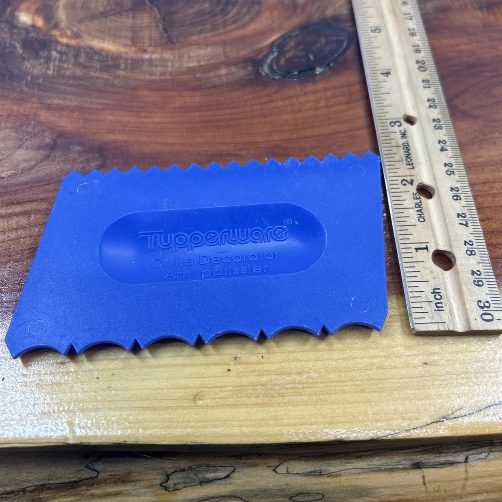 Tupperware Cake Decorator Gadget Frosting Kitchen Tool Blue EUC‎